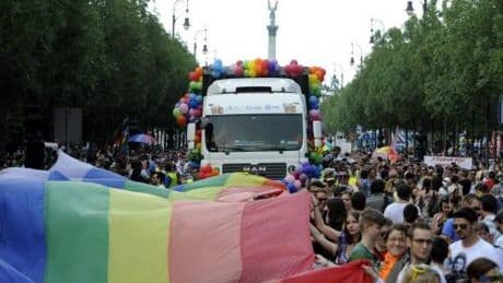 La sinistra italiana prepara la truppa per il Pride di Budapest (vietato). Orban: "Conseguenze legali"