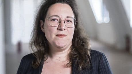 Cyrielle Chatelain : « Un gouvernement de gauche ne peut pas être le gilet de sauvetage de la Macronie »