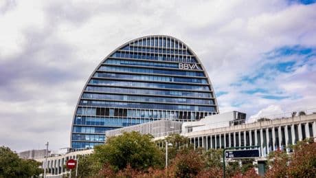 BBVA supera los 165.000 clientes de banca privada en España en su objetivo por tener 200.000 en tres años
