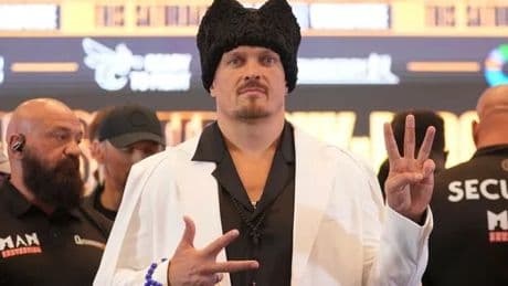 Oleksandr Usyk makes same sacrifice as Tyson Fury ahead of Daniel Dubois fight