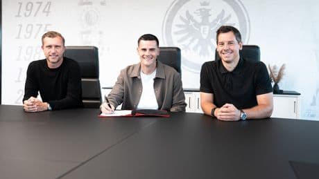 Neuer Eintracht-Torwart da - Krösche: Darum passt Zetterer nach Frankfurt