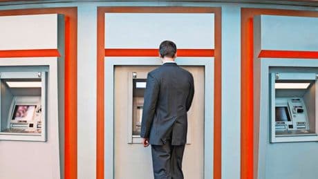 KPMG: Bank vergeet dak te repareren nu de zon schijnt