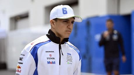 Formule 1 : Isack Hadjar «curieux» de piloter avec Max Verstappen mais «pas prêt» à rejoindre Red Bull