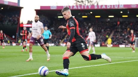Mercato : Liverpool signe Kerkez pour 5 ans, en provenance de Bournemouth