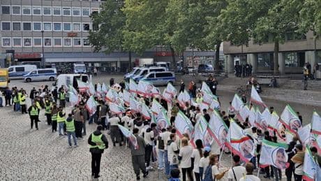 Köln: Hunderte demonstrieren für Freilassung des PKK-Gründers Öcalan