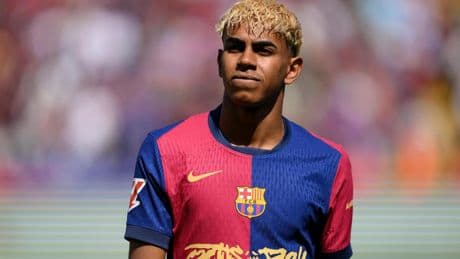Lamine Yamal, el único jugador del FC Barcelona que se ha quedado sin coche: estos son los Cupra que conducen sus compañeros
