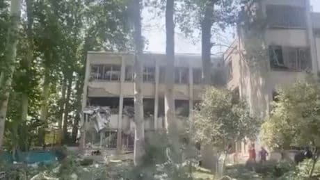 En Iran, l’inquiétude des proches de détenus après le bombardement de la prison d’Evin