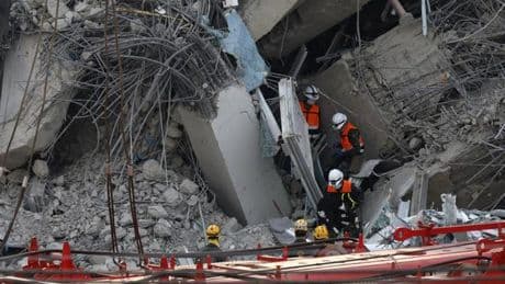Equipos de rescate hallan 32 cadáveres en la torre derrumbada en Bangkok por el terremoto