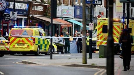 Man attacked in Croydon 'falls into path of oncoming van after being pushed'