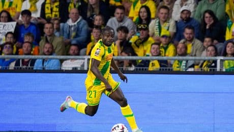 Mercato : Moses Simon a passé sa visite médicale au Paris FC