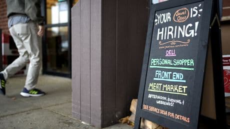 US adds surprisingly strong 177K jobs in April as labor market holds up in face of tariffs