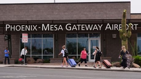 Budget airline begins deportation flights for ICE with start of Arizona operations