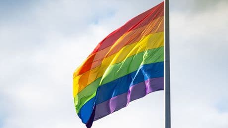 Polizei ermittelt: "Abstrakte Bedrohungslage" - Regensburger CSD wird umgeplant