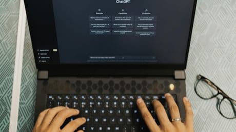 Ein Klick zu viel: Private ChatGPT-Chats landen offen in der Google-Suche