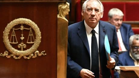Macron busca un reemplazo inmediato a Bayrou en medio de un clima de crispación social