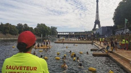 Bañarse en el Sena no entusiasma a los franceses