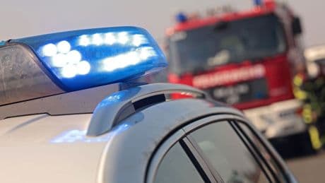 Brände: Fünf Hausboote brennen auf der Spree in Berlin