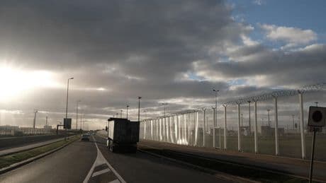 « La 25e victime de la frontière cette année » : un Soudanais de 23 ans retrouvé mort ce mardi près de Calais