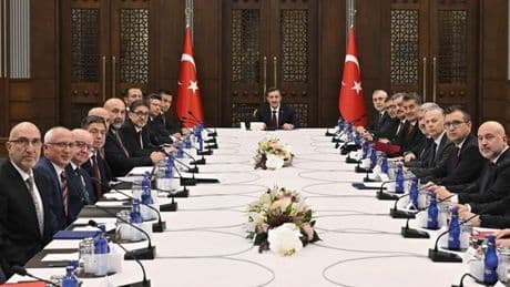 Cumhurbaşkanı Yardımcısı Yılmaz, metal sektörü temsilcileriyle görüştü