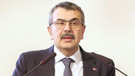 Bakan Tekin’den Özel’e yanıt: O ‘jammer’ sınavlar için
