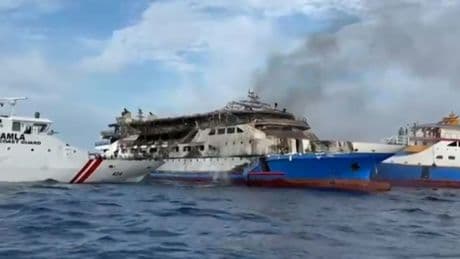 Mindestens drei Tote bei Brand auf Fähre in Indonesien