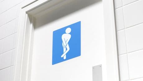 Nächtlicher Harndrang? Dieser überraschende Alltagsfehler könnte schuld sein