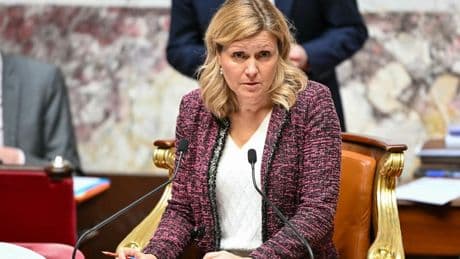 Pierre-Édouard Stérin absent devant les députés: Yaël Braun-Pivet lui demande de "respecter les Français"