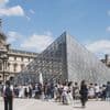 A Paris, le musée du Louvre a été inaccessible temporairement lundi en raison d'un mouvement social surprise