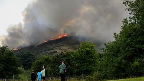Edinburgh fire live: Arthur’s Seat in flames with smoke seen for miles across city