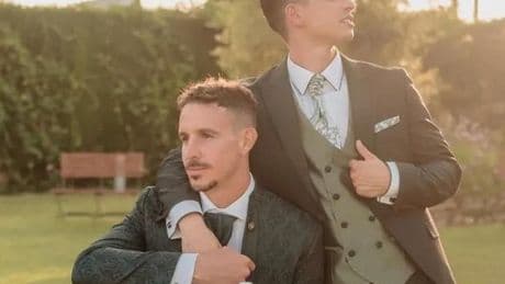 Alberto Lejárraga, portero de la UD San Sebastián de los Reyes, protagoniza la primera boda gay del fútbol español
