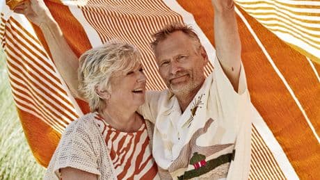Linda is al 40 jaar samen met haar vakantieliefde: ’Vind hem nog altijd een hunk’
