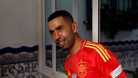El incómodo papel del padre de Lamine Yamal, madridista hasta que el Barça le dio de comer
