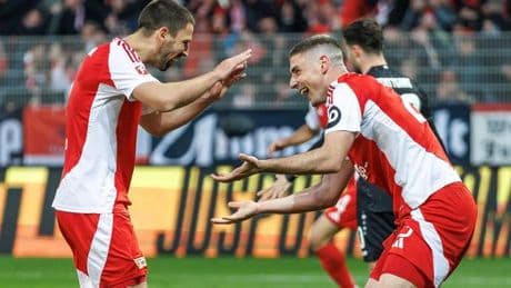 Fußball-Bundesliga: Rekord-Spektakel in Berlin: Acht Tore in erster Halbzeit