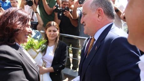 Çerçioğlu'nu AK Parti'den ilk ziyaret eden isim Bakan Bak oldu