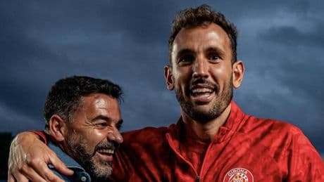 Stuani y diez más