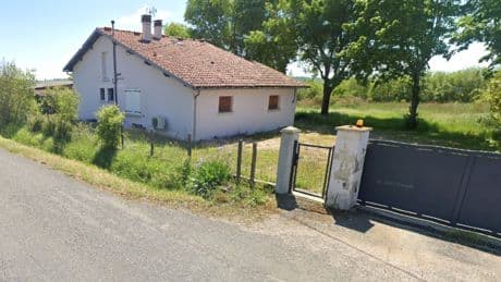 Une ressortissante chinoise soupçonnée d’espionnage avait une antenne de 7 mètres dans son jardin de Haute-Garonne