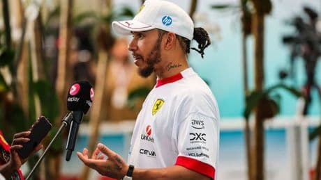 Lewis Hamilton unfollows Ferrari as struggling Brit repeats old tactic out of the blue