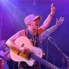« C’est extraordinaire » : Manu Chao confirme, il revient jouer dans cette commune du Finistère