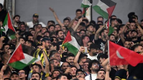 Fenerbahçe taraftarından Filistin'e destek