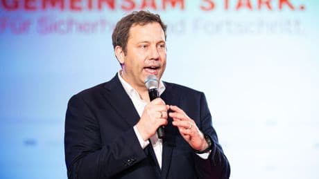 Parteien: Klingbeil an Lies: "Mach das bitte im ersten Wahlgang"