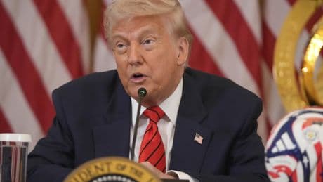 Trump planea expulsar de EEUU a inmigrantes a Libia en vuelos militares