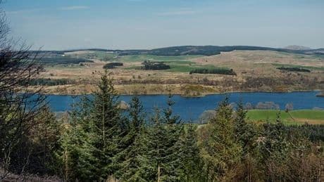 Dream job opportunity as Scottish coastal estate hiring couple with flat included