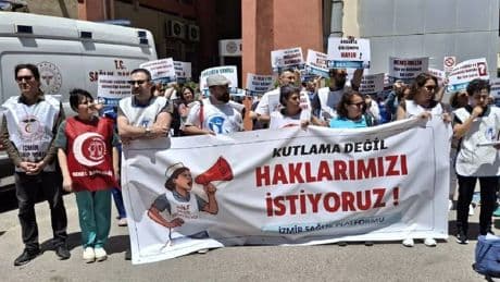 Sağlık emekçilerinden tepki: 'Bakanlığın hafiyesi gibi çalışıyoruz'