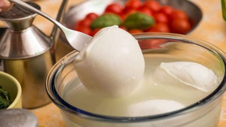 Italien: Kellner erstickt an Mozzarella