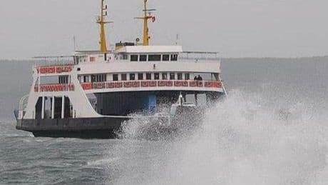 Deniz ulaşımına fırtına engeli! Seferler peş peşe iptal edildi