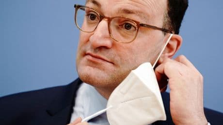 Ex-Gesundheitsminister: "Im gesundheitlichen Kriegsfall" – Spahn verteidigt Maskendeals