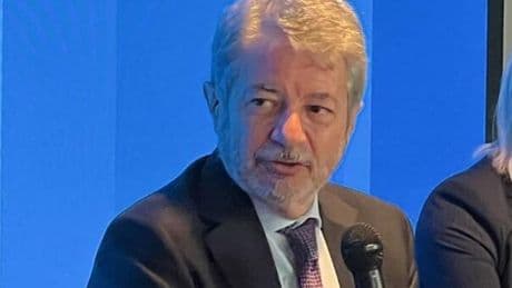 Stop al tetto agli stipendi nella Pa, Naddeo: «Troppi manager vanno nel privato, senza il vincolo è più facile attirarli»