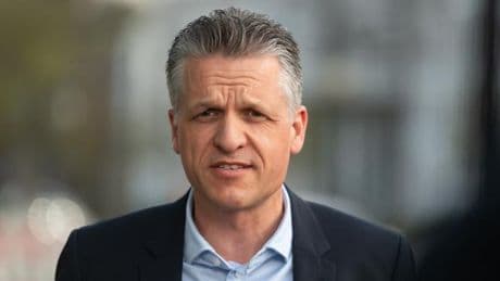 „Es gibt keinen Anspruch, die Aufnahme zu einem bestimmten Zeitpunkt zu realisieren“, sagt Frei
