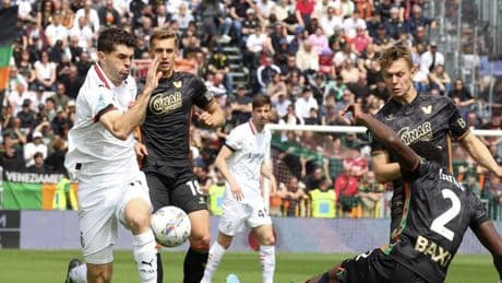 Pulisic y Santiago Giménez prolongan el estado de gracia del Milan