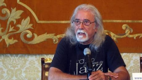 La Acadèmia Catalana de la Música reconoce la trayectoria de Carles Benavent